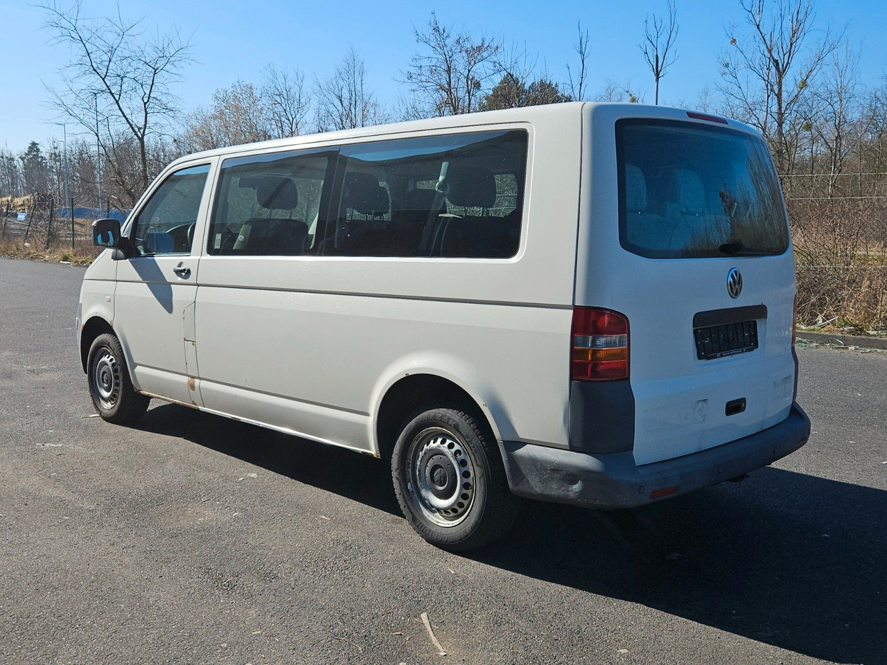 Volkswagen T5 9 Sitzer - Επιβατικό βαν: φωτογραφία 2 Volkswagen T5 9 Sitzer - Επιβατικό βαν: φωτογραφία 2