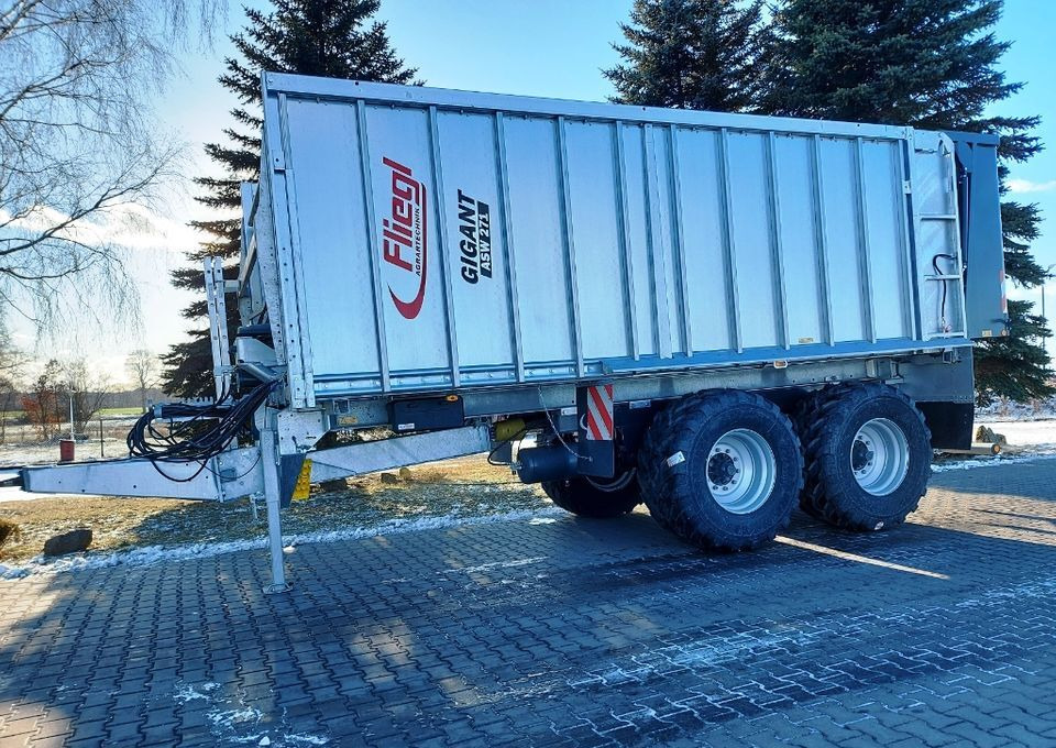 Καινούριο Ρυμούλκα για τρακτέρ Fliegl ASW 271: φωτογραφία 7 Καινούριο Ρυμούλκα για τρακτέρ Fliegl ASW 271: φωτογραφία 7