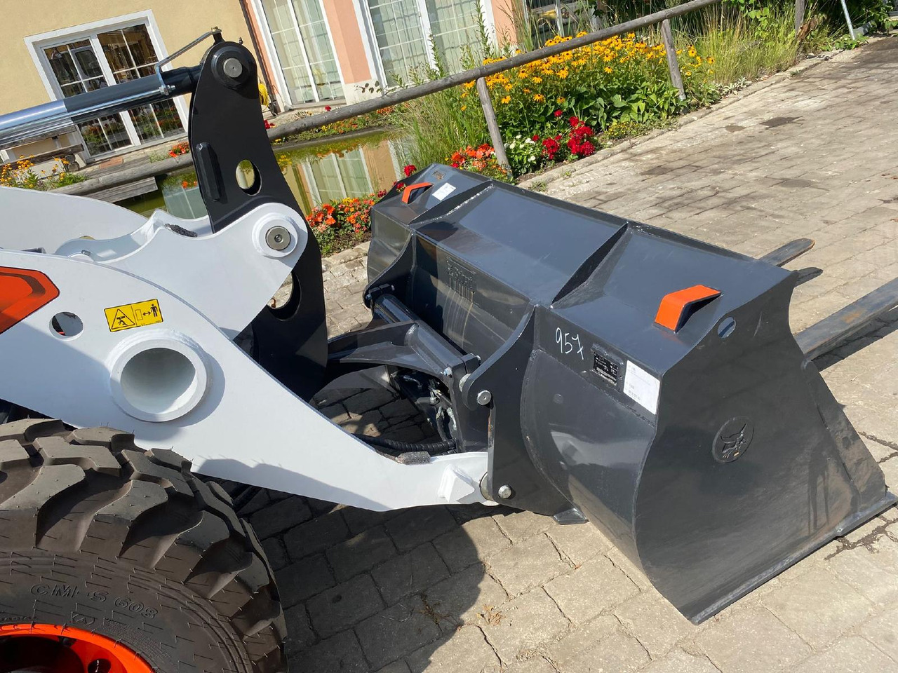 Bobcat L75 - Ελαστιχοφόρος φορτωτής: φωτογραφία 5 Bobcat L75 - Ελαστιχοφόρος φορτωτής: φωτογραφία 5