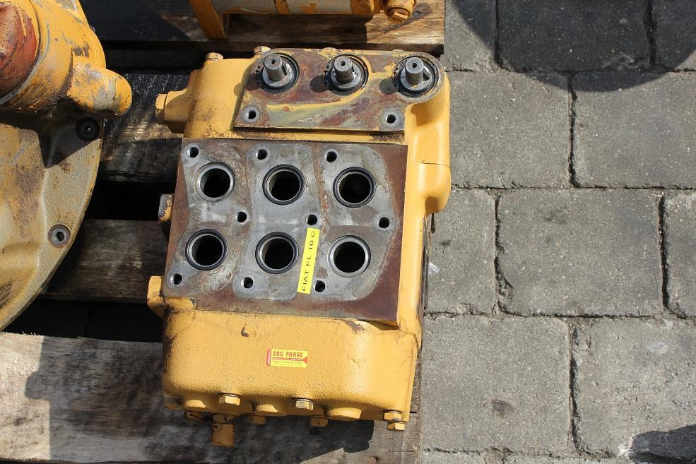 Fiat-Allis FL 10 C Laderaupe - Ανταλλακτικό για Ερπυστριοφόρος φορτωτής: φωτογραφία 1 Fiat-Allis FL 10 C Laderaupe - Ανταλλακτικό για Ερπυστριοφόρος φορτωτής: φωτογραφία 1