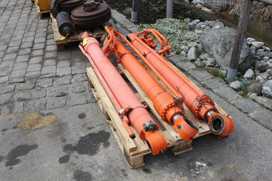 Fiat-Hitachi EX 165 - Υδραυλικός κύλινδρος για Κατασκευή μηχανήματα: φωτογραφία 2 Fiat-Hitachi EX 165 - Υδραυλικός κύλινδρος για Κατασκευή μηχανήματα: φωτογραφία 2