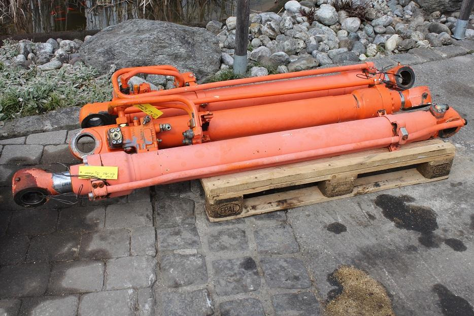 Fiat-Hitachi EX 165 - Υδραυλικός κύλινδρος για Κατασκευή μηχανήματα: φωτογραφία 1 Fiat-Hitachi EX 165 - Υδραυλικός κύλινδρος για Κατασκευή μηχανήματα: φωτογραφία 1