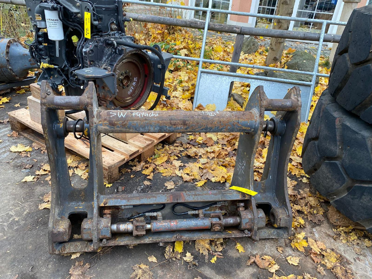 Hitachi ZW 150 - Ταχυσύνδεσμος: φωτογραφία 4 Hitachi ZW 150 - Ταχυσύνδεσμος: φωτογραφία 4