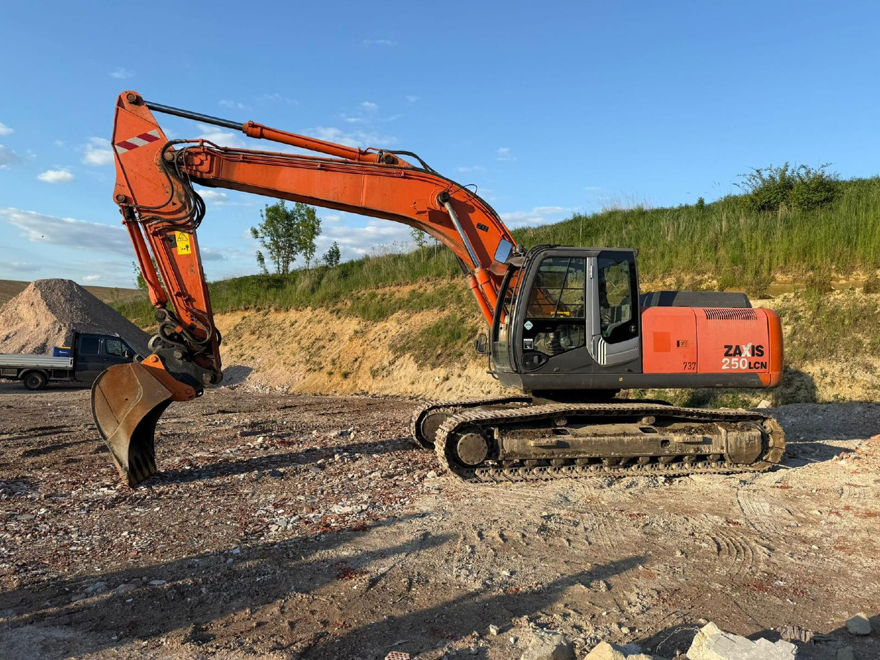 Hitachi ZX 250 LCN -3 - Ερπυστριοφόρος εκσκαφέας: φωτογραφία 5 Hitachi ZX 250 LCN -3 - Ερπυστριοφόρος εκσκαφέας: φωτογραφία 5