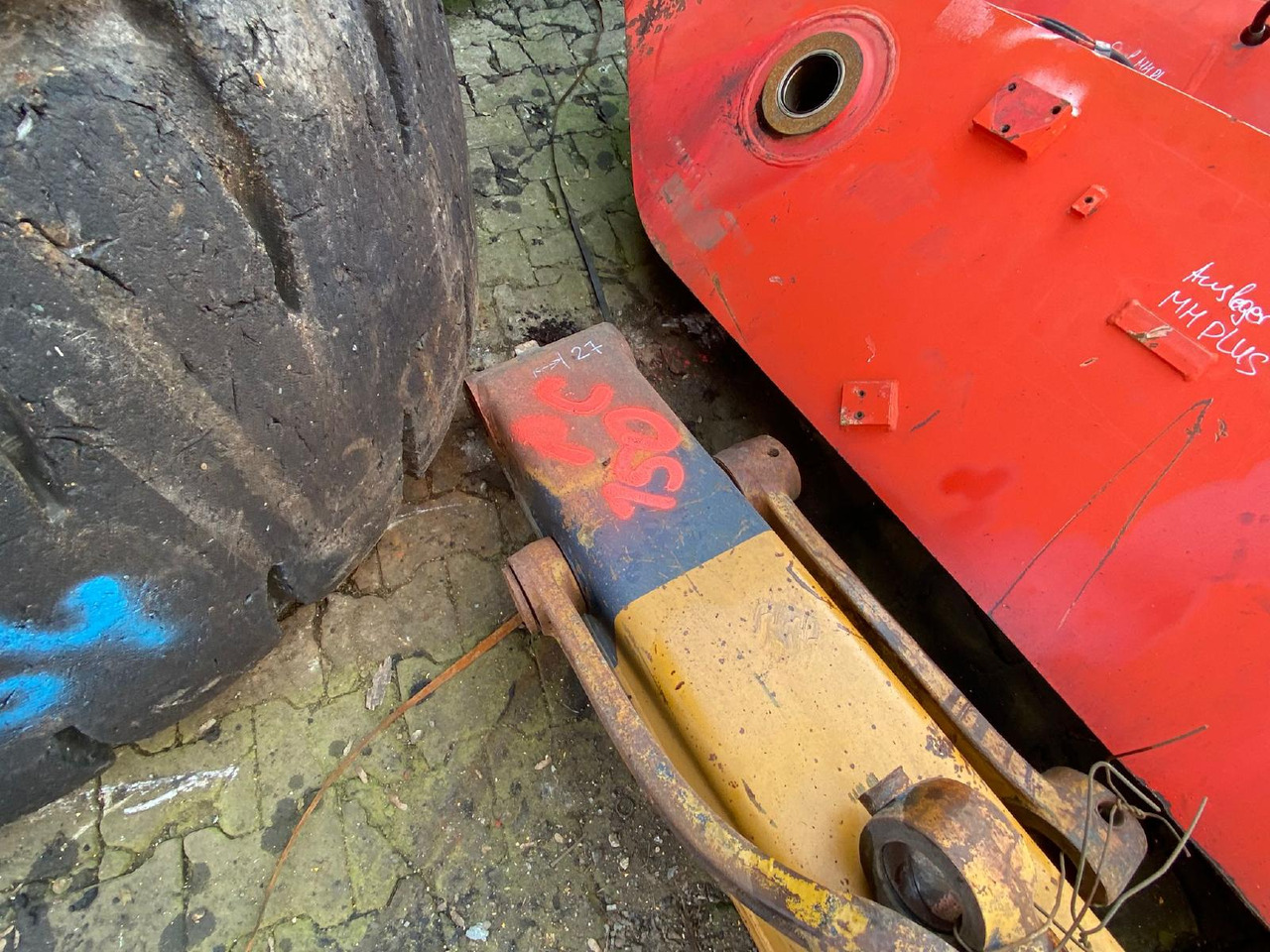 Komatsu PC 150 - Μπούμα: φωτογραφία 5 Komatsu PC 150 - Μπούμα: φωτογραφία 5