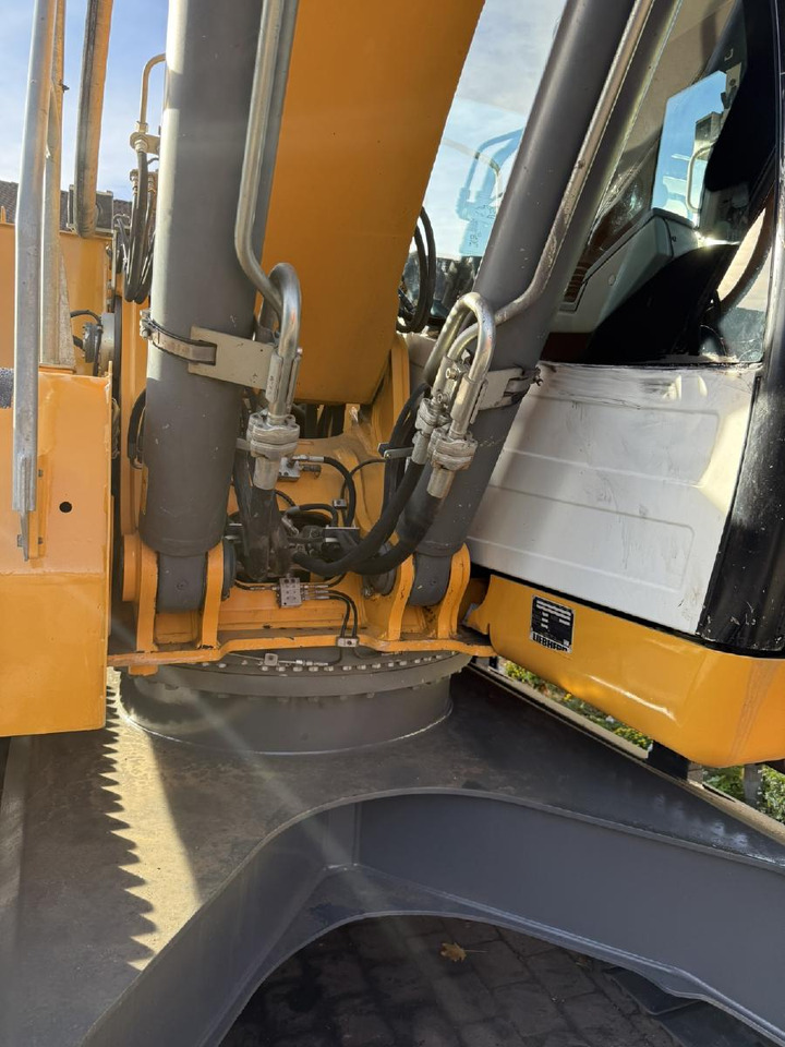 Ερπυστριοφόρος εκσκαφέας Liebherr R 926 LC: φωτογραφία 13