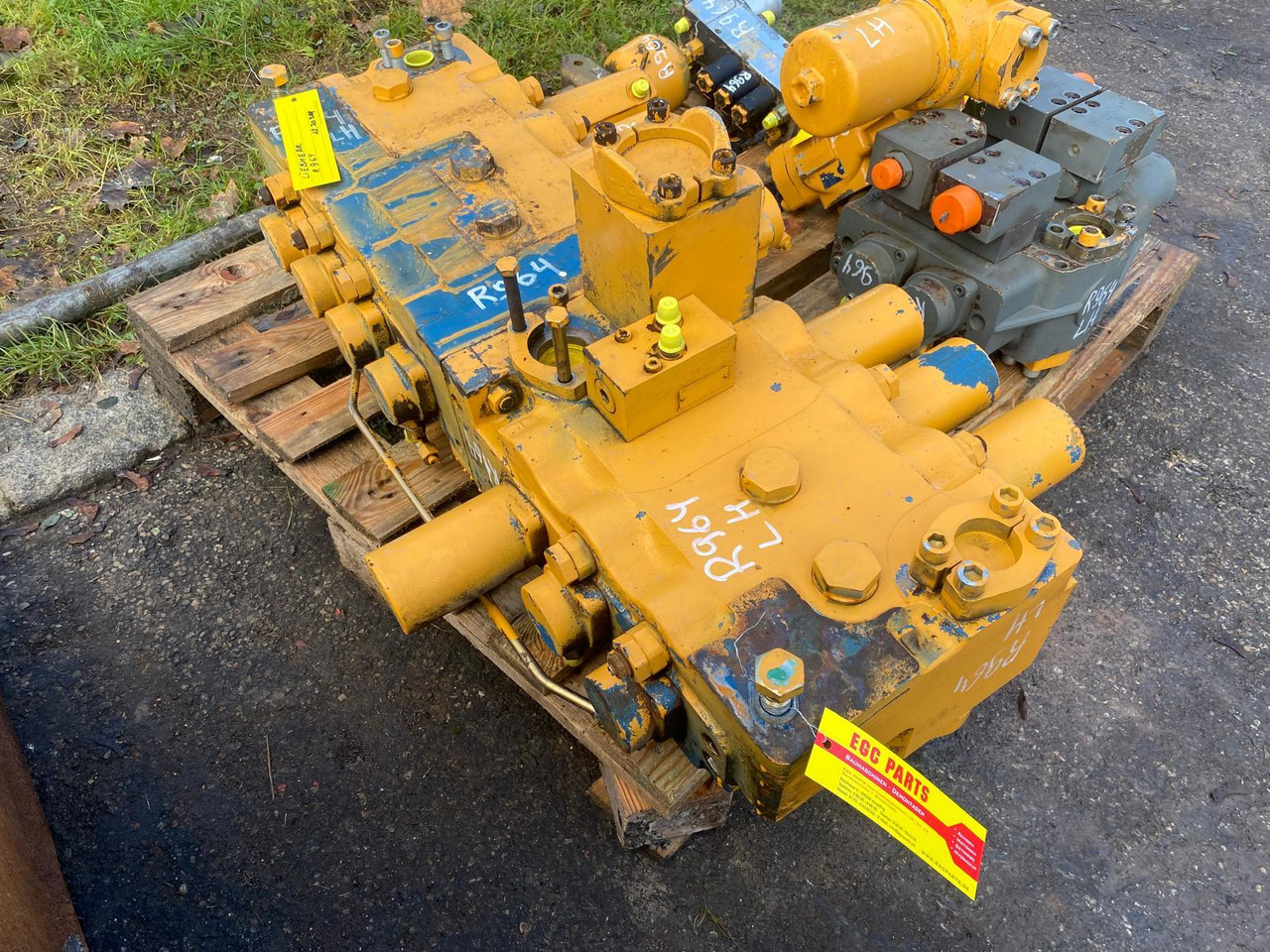 Liebherr R 964 B LIT - Υδραυλική βαλβίδα για Κατασκευή μηχανήματα: φωτογραφία 1 Liebherr R 964 B LIT - Υδραυλική βαλβίδα για Κατασκευή μηχανήματα: φωτογραφία 1