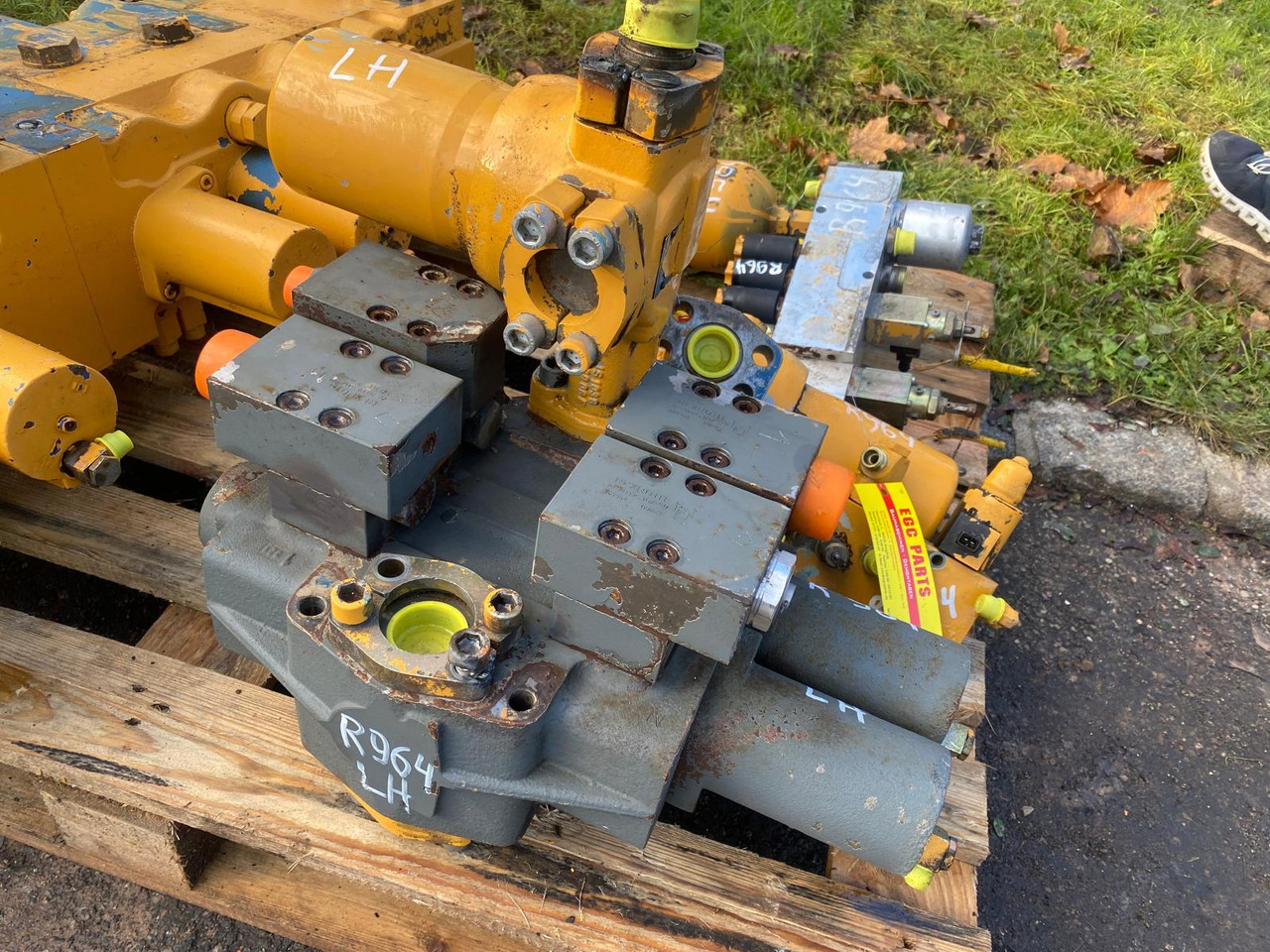 Liebherr R 964 B LIT - Υδραυλική βαλβίδα για Κατασκευή μηχανήματα: φωτογραφία 4 Liebherr R 964 B LIT - Υδραυλική βαλβίδα για Κατασκευή μηχανήματα: φωτογραφία 4