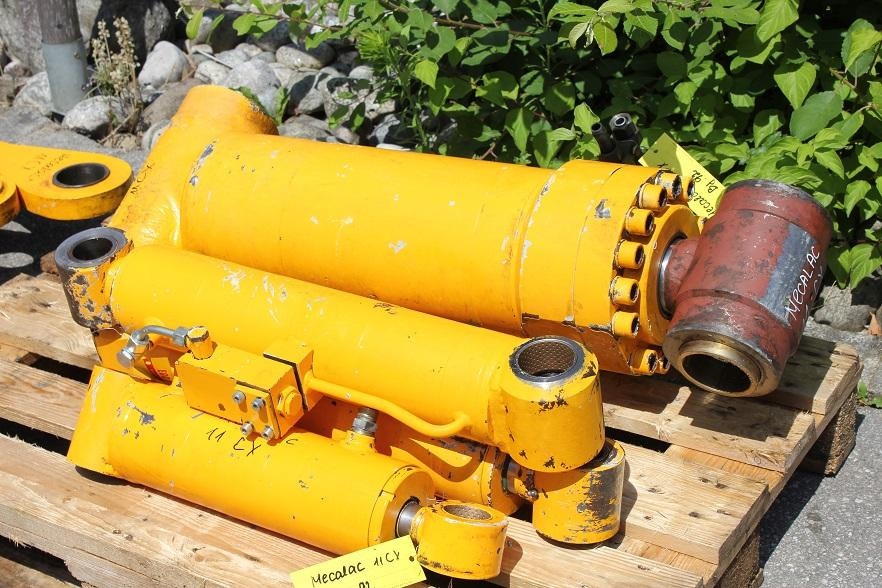 Mecalac 11CX - Υδραυλικός κύλινδρος για Κατασκευή μηχανήματα: φωτογραφία 2 Mecalac 11CX - Υδραυλικός κύλινδρος για Κατασκευή μηχανήματα: φωτογραφία 2