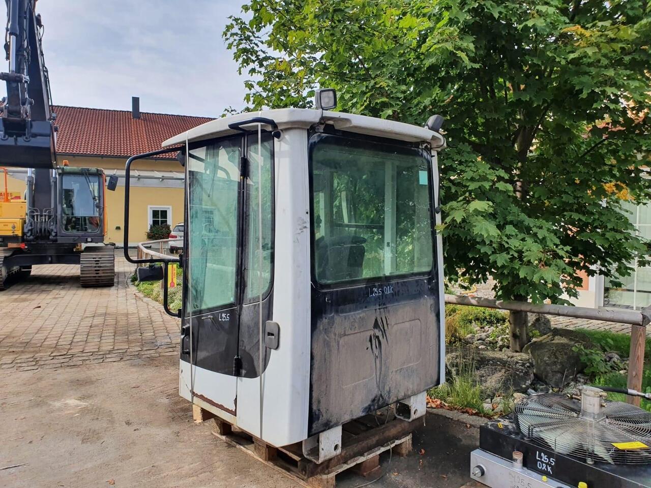 O&K L 25.5 - Καμπίνα για Ελαστιχοφόρος φορτωτής: φωτογραφία 2 O&K L 25.5 - Καμπίνα για Ελαστιχοφόρος φορτωτής: φωτογραφία 2