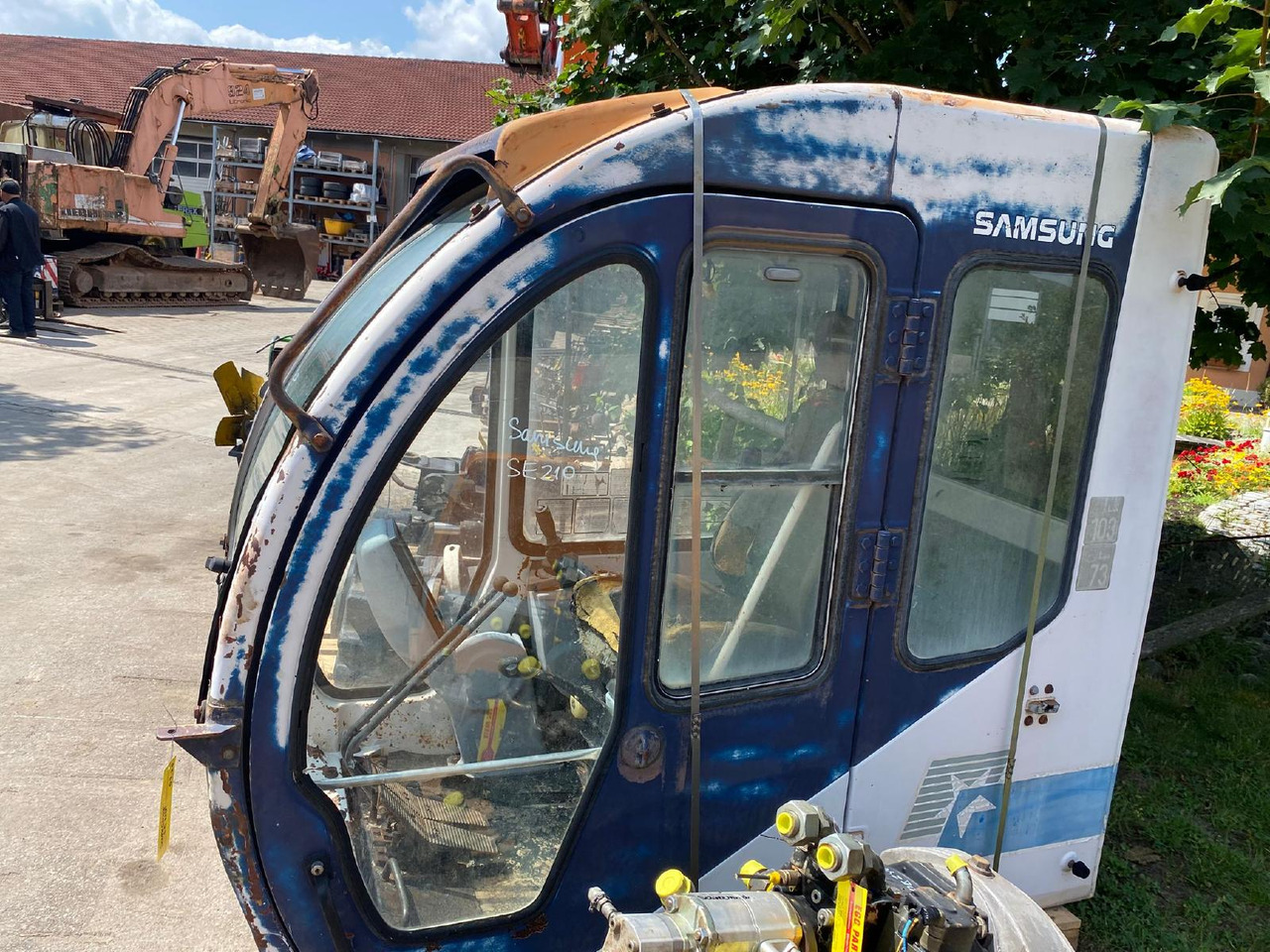 Samsung SE 210 - Καμπίνα για Κατασκευή μηχανήματα: φωτογραφία 3 Samsung SE 210 - Καμπίνα για Κατασκευή μηχανήματα: φωτογραφία 3