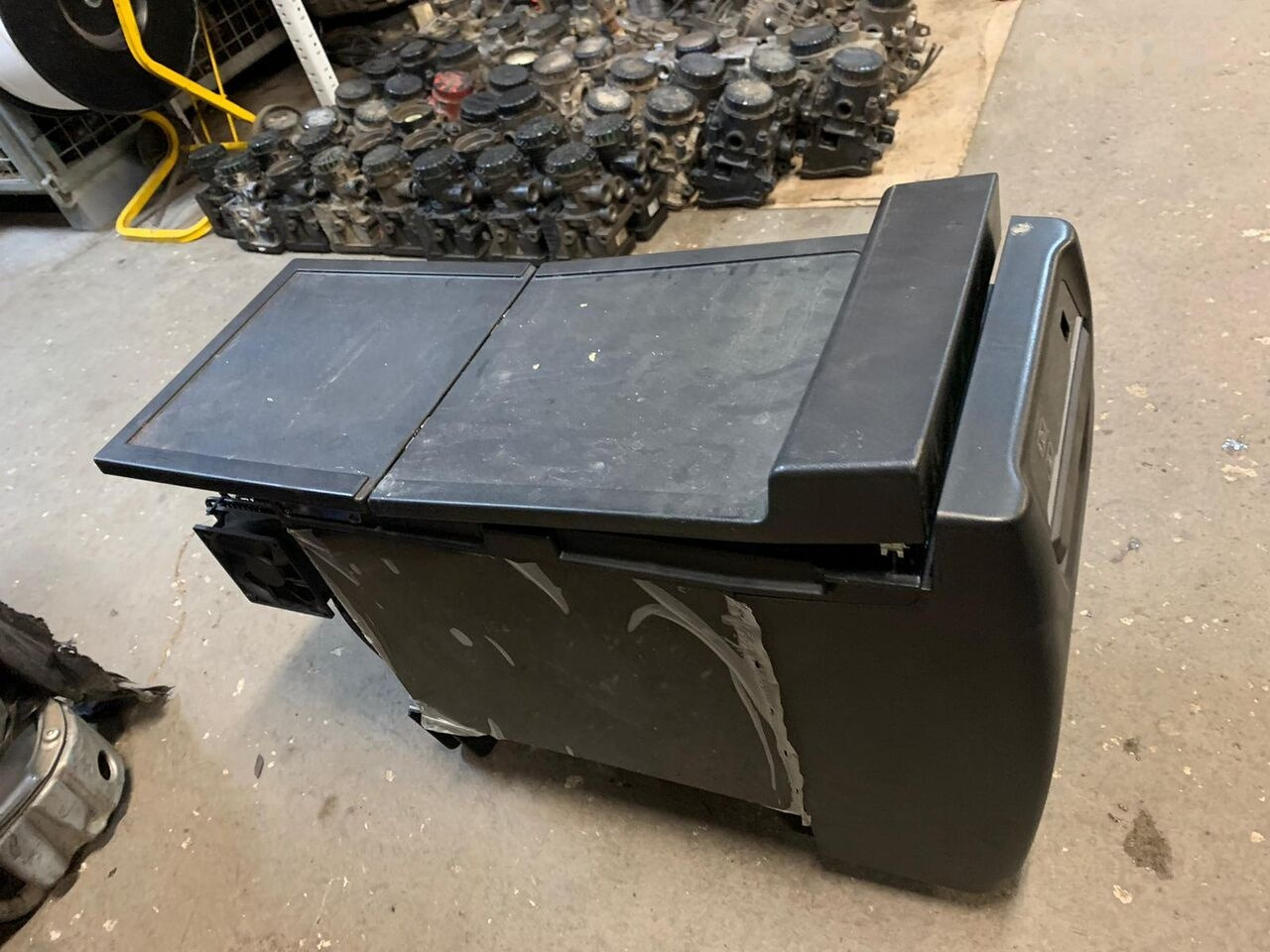 IVECO indel B 5802797207 SP940 24L stan nieznany 5802797207 IVECO - Καμπίνα και εσωτερικό για Φορτηγό: φωτογραφία 5 IVECO indel B 5802797207 SP940 24L stan nieznany 5802797207 IVECO - Καμπίνα και εσωτερικό για Φορτηγό: φωτογραφία 5