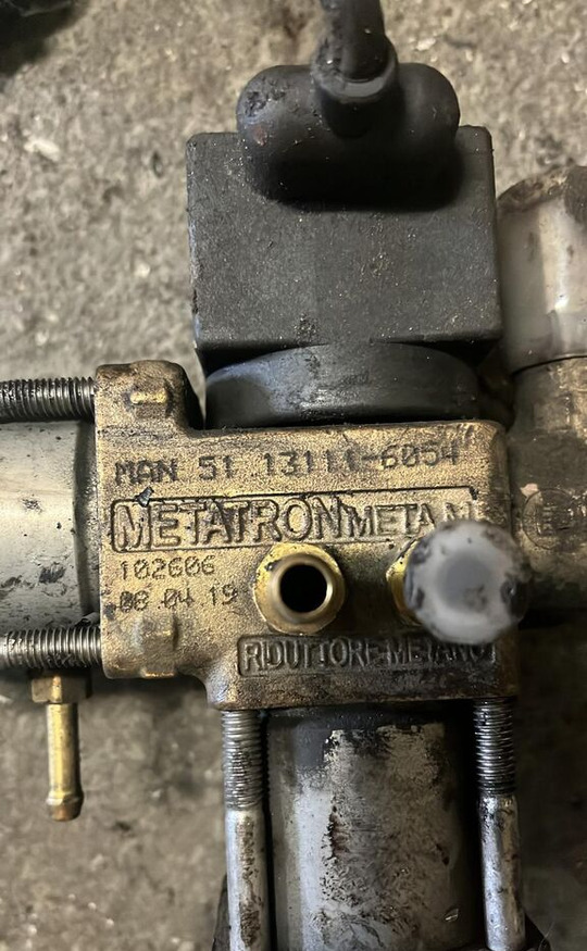 MAN 5113111-6054 MAN truck - Βαλβίδα για Φορτηγό: φωτογραφία 2 MAN 5113111-6054 MAN truck - Βαλβίδα για Φορτηγό: φωτογραφία 2