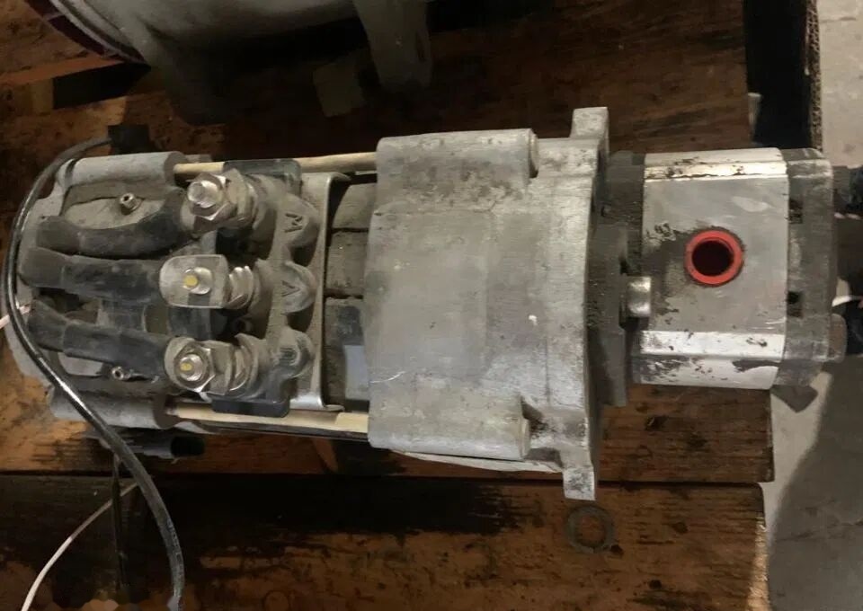 Volvo B5LH 2012 21543421 Volvo truck - Αντλία υδραυλικού τιμονιού για Φορτηγό: φωτογραφία 1 Volvo B5LH 2012 21543421 Volvo truck - Αντλία υδραυλικού τιμονιού για Φορτηγό: φωτογραφία 1