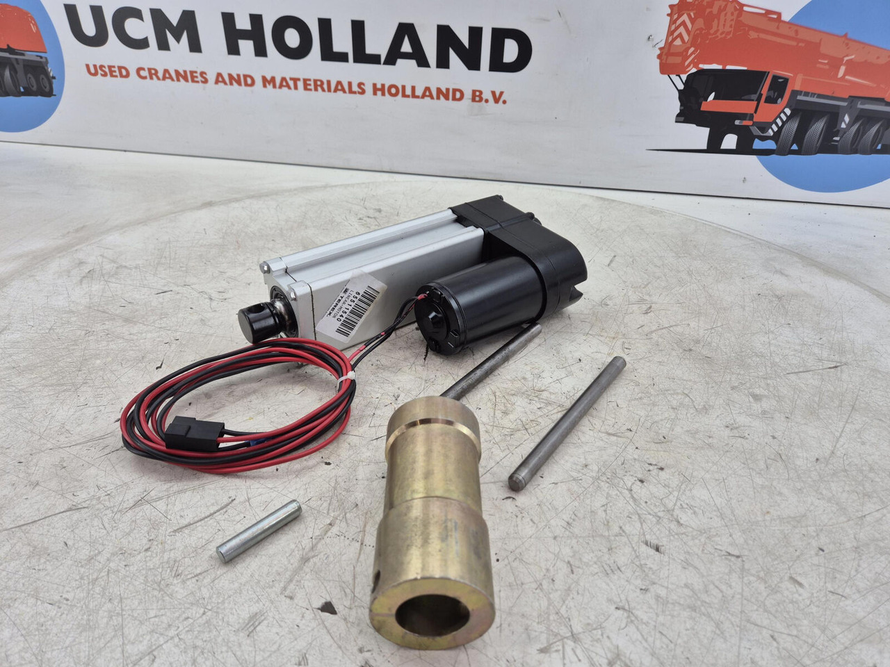Demag AC 120 Counterweigt locking liniar motor set - Ηλεκτρικό σύστημα για Γερανός: φωτογραφία 3 Demag AC 120 Counterweigt locking liniar motor set - Ηλεκτρικό σύστημα για Γερανός: φωτογραφία 3