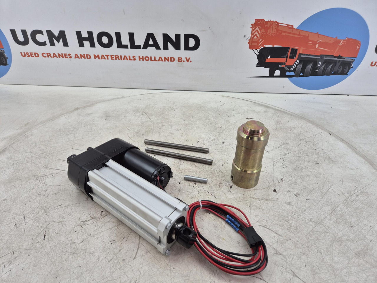 Demag AC 120 Counterweigt locking liniar motor set - Ηλεκτρικό σύστημα για Γερανός: φωτογραφία 4 Demag AC 120 Counterweigt locking liniar motor set - Ηλεκτρικό σύστημα για Γερανός: φωτογραφία 4