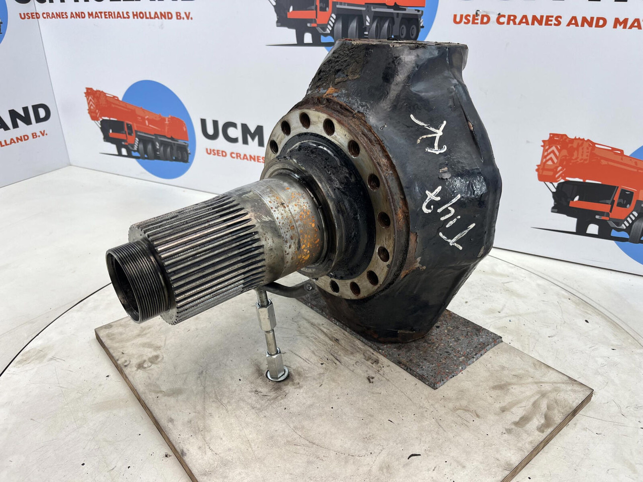 FAUN ATF 45-3 Steering knuckle 16 holes axle 3 - Ακραξόνιο για Τηλεσκοπικός γερανός: φωτογραφία 1 FAUN ATF 45-3 Steering knuckle 16 holes axle 3 - Ακραξόνιο για Τηλεσκοπικός γερανός: φωτογραφία 1