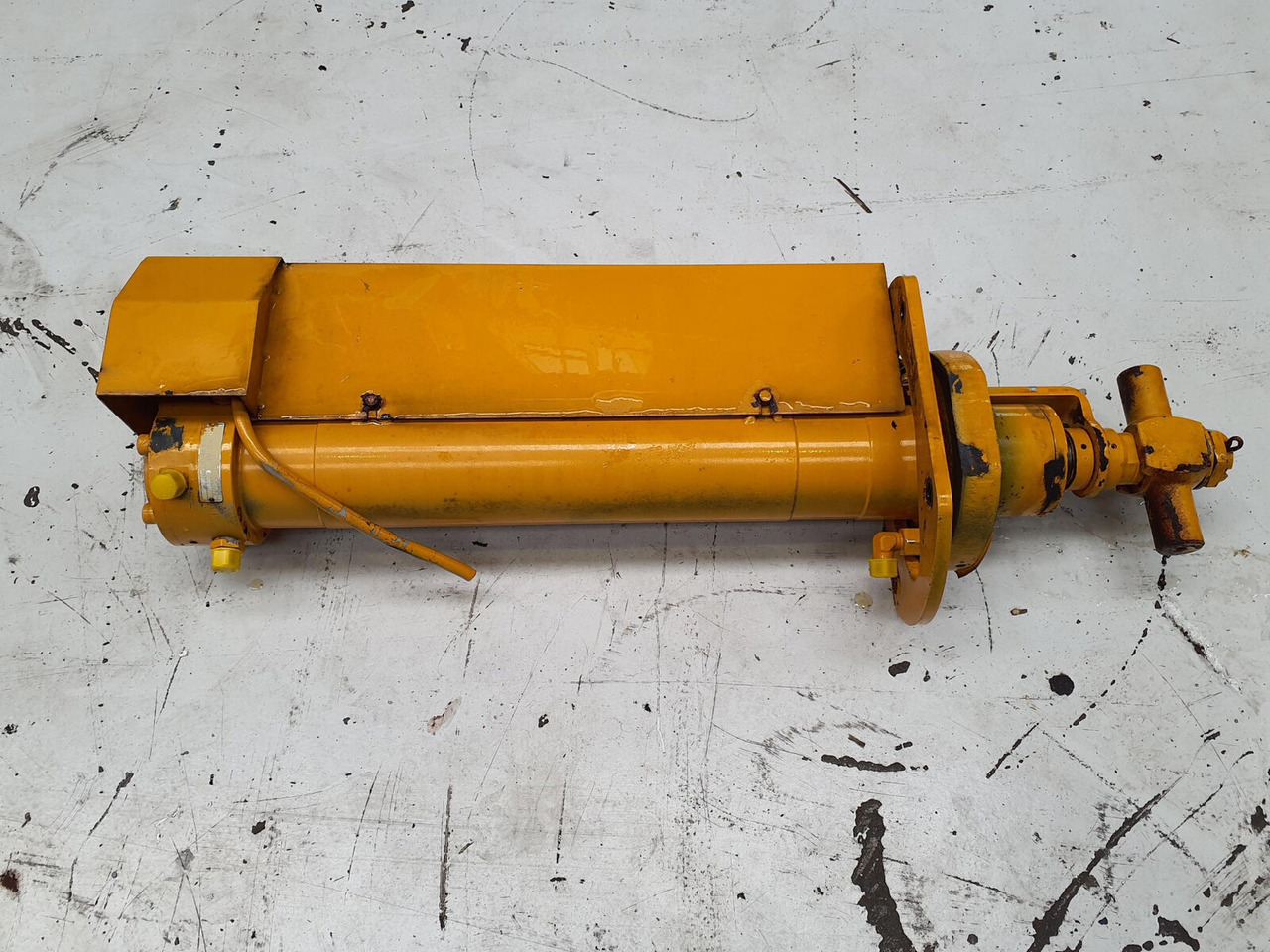 FAUN ATF 45-3 counterweight cylinder - Υδραυλικός κύλινδρος για Γερανός: φωτογραφία 1 FAUN ATF 45-3 counterweight cylinder - Υδραυλικός κύλινδρος για Γερανός: φωτογραφία 1