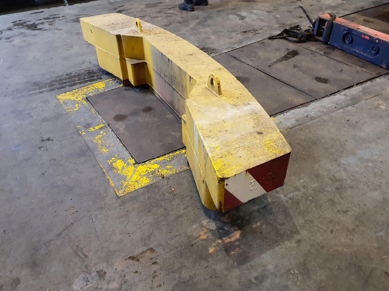 FAUN ATF 45 counterweight 2,45 ton - Αντίβαρο για Τηλεσκοπικός γερανός: φωτογραφία 4 FAUN ATF 45 counterweight 2,45 ton - Αντίβαρο για Τηλεσκοπικός γερανός: φωτογραφία 4