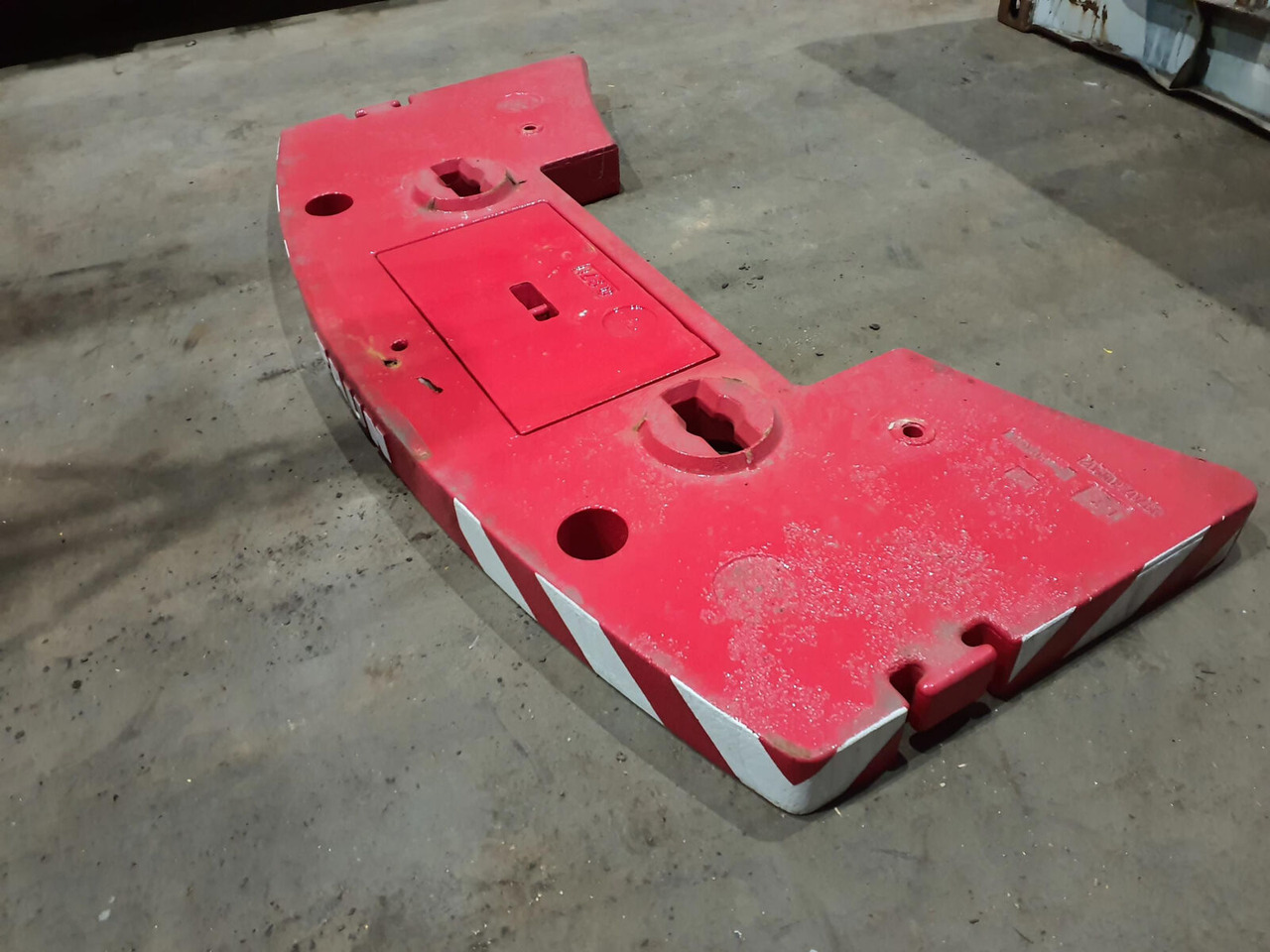 FAUN AUN HK 60 counterweight 2 ton - Αντίβαρο για Τηλεσκοπικός γερανός: φωτογραφία 4 FAUN AUN HK 60 counterweight 2 ton - Αντίβαρο για Τηλεσκοπικός γερανός: φωτογραφία 4