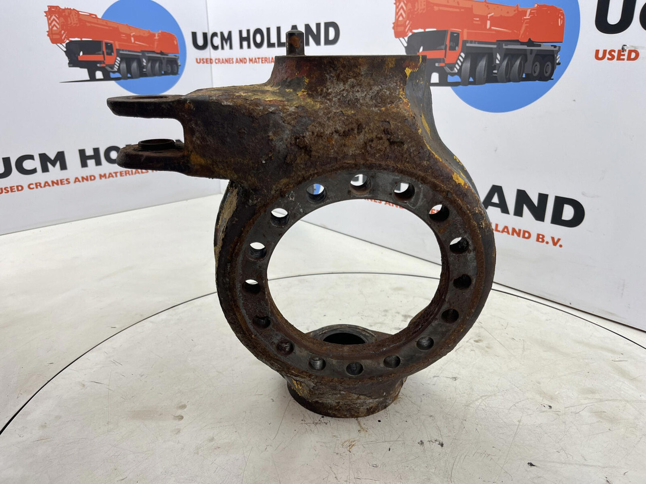 FAUN RTF 50 Steering knuckle 16 holes right - Ακραξόνιο για Τηλεσκοπικός γερανός: φωτογραφία 2 FAUN RTF 50 Steering knuckle 16 holes right - Ακραξόνιο για Τηλεσκοπικός γερανός: φωτογραφία 2