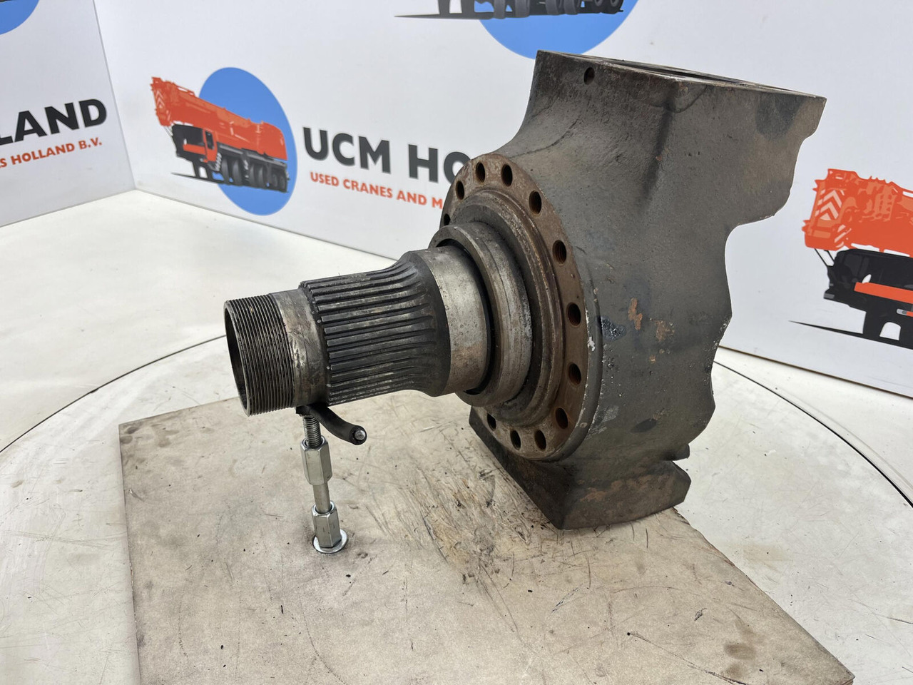 Grove AT 750 BE Steering knuckle 16 holes - Ακραξόνιο για Τηλεσκοπικός γερανός: φωτογραφία 1 Grove AT 750 BE Steering knuckle 16 holes - Ακραξόνιο για Τηλεσκοπικός γερανός: φωτογραφία 1