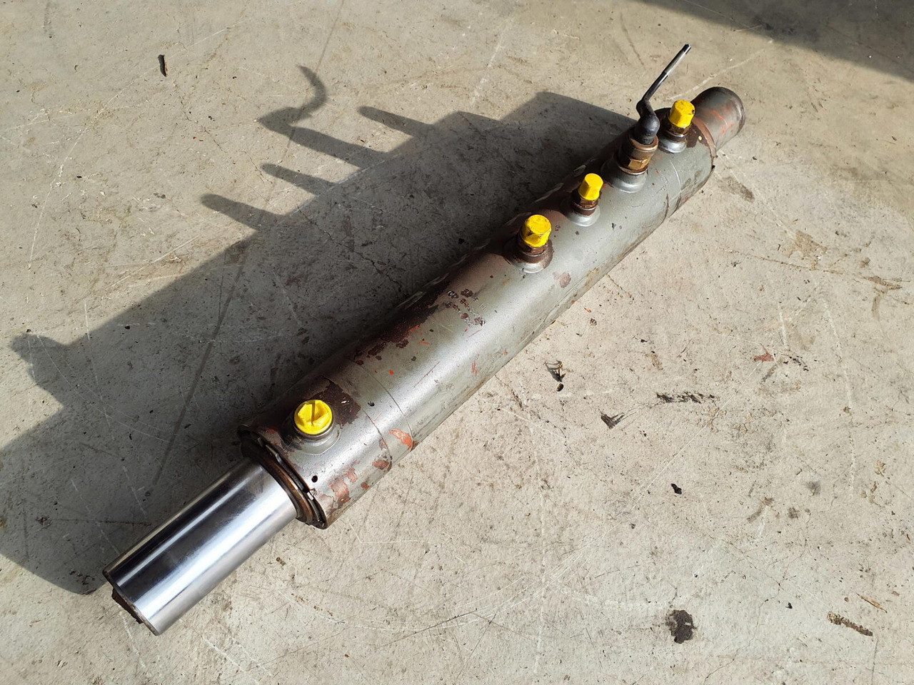 Grove GMK 2035 steering locking cylinder - Υδραυλικός κύλινδρος για Τηλεσκοπικός γερανός: φωτογραφία 2 Grove GMK 2035 steering locking cylinder - Υδραυλικός κύλινδρος για Τηλεσκοπικός γερανός: φωτογραφία 2