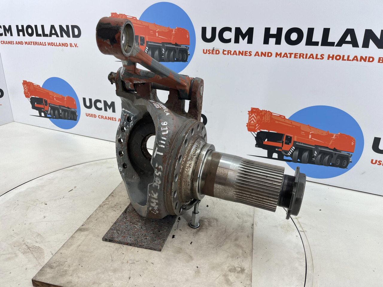 Grove GMK 3055 Steering knuckle 16 holes axle 1 right - Ακραξόνιο για Τηλεσκοπικός γερανός: φωτογραφία 3 Grove GMK 3055 Steering knuckle 16 holes axle 1 right - Ακραξόνιο για Τηλεσκοπικός γερανός: φωτογραφία 3