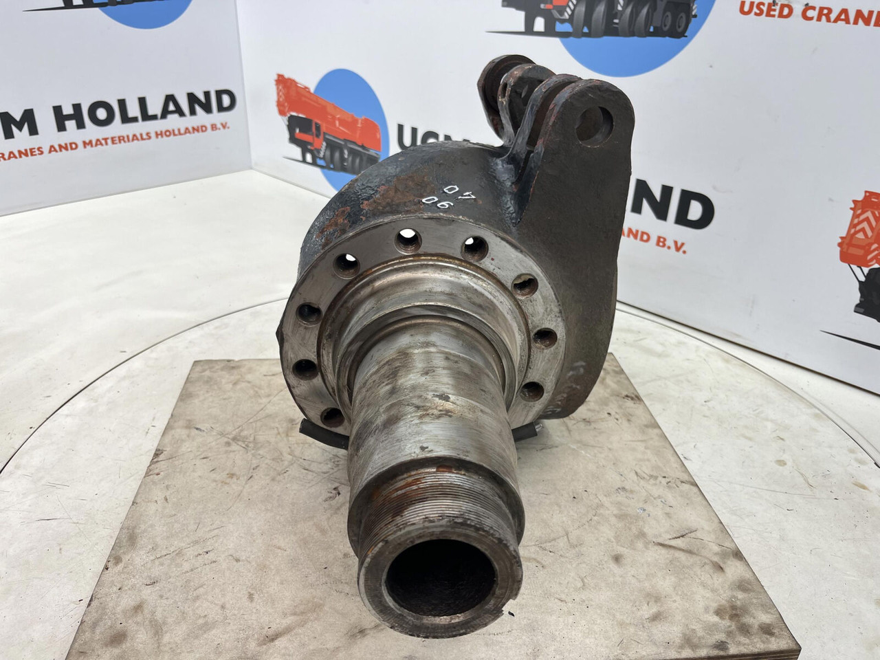 Grove GMK Steering knuckle 12 holes - Ακραξόνιο για Τηλεσκοπικός γερανός: φωτογραφία 2 Grove GMK Steering knuckle 12 holes - Ακραξόνιο για Τηλεσκοπικός γερανός: φωτογραφία 2