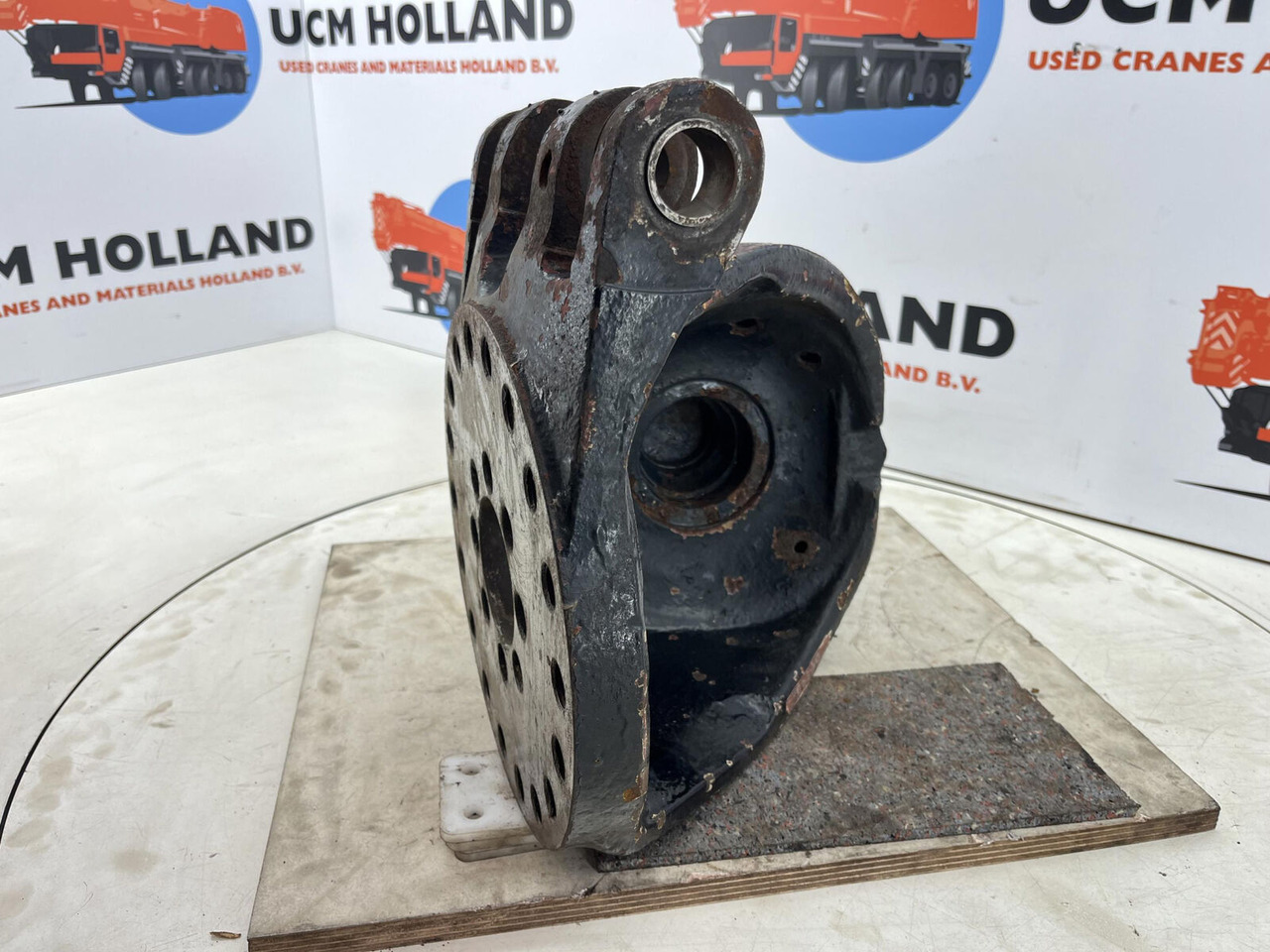 Grove GMK Steering knuckle 12 holes - Ακραξόνιο για Τηλεσκοπικός γερανός: φωτογραφία 5 Grove GMK Steering knuckle 12 holes - Ακραξόνιο για Τηλεσκοπικός γερανός: φωτογραφία 5