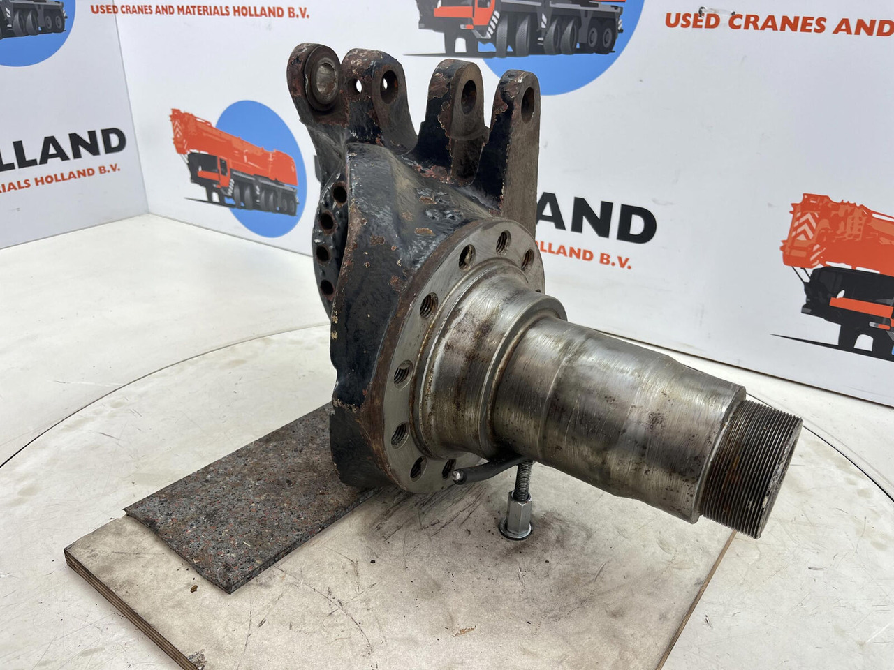 Grove GMK Steering knuckle 12 holes - Ακραξόνιο για Τηλεσκοπικός γερανός: φωτογραφία 3 Grove GMK Steering knuckle 12 holes - Ακραξόνιο για Τηλεσκοπικός γερανός: φωτογραφία 3