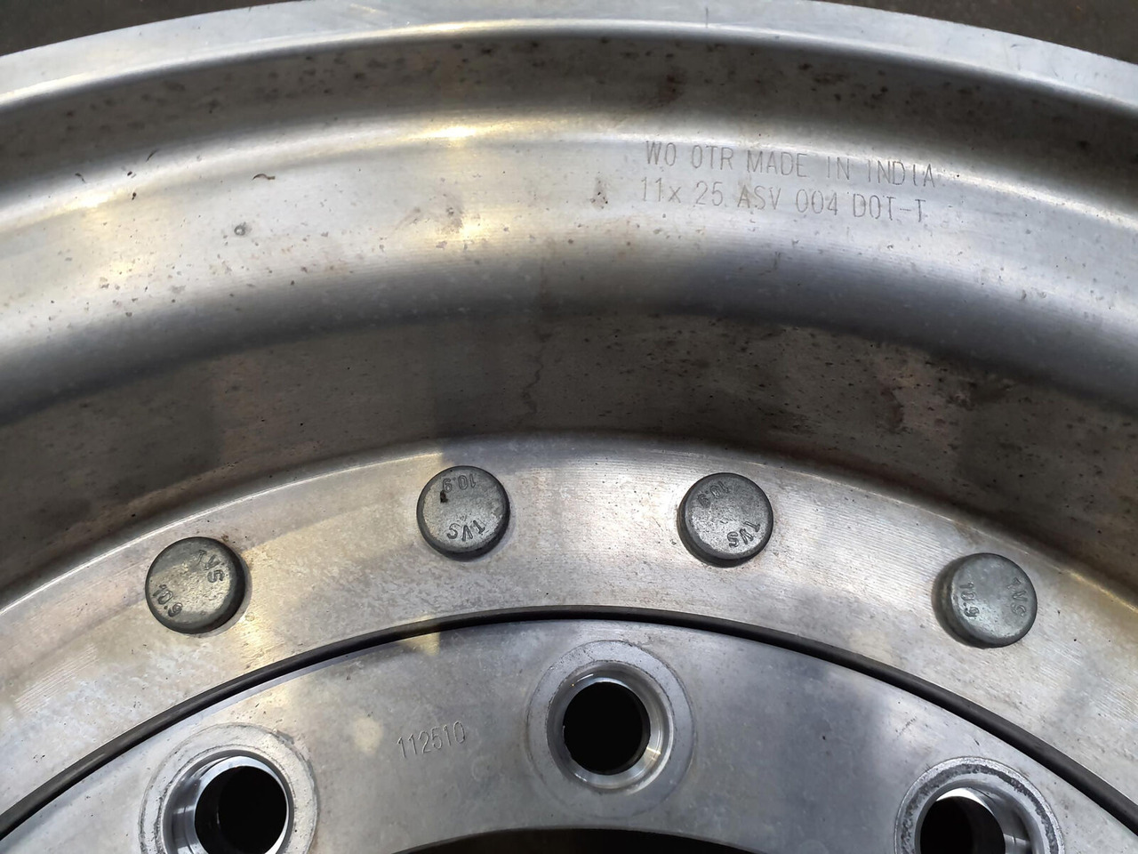 Grove Rim 445/95R25 12 13.3 2p Alu - Ζάντα για Γερανός: φωτογραφία 5 Grove Rim 445/95R25 12 13.3 2p Alu - Ζάντα για Γερανός: φωτογραφία 5