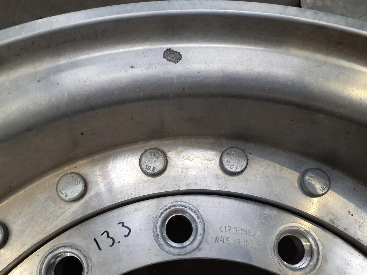 Grove Rim 445/95R25 12 13.3 2p Alu - Ζάντα για Γερανός: φωτογραφία 4 Grove Rim 445/95R25 12 13.3 2p Alu - Ζάντα για Γερανός: φωτογραφία 4