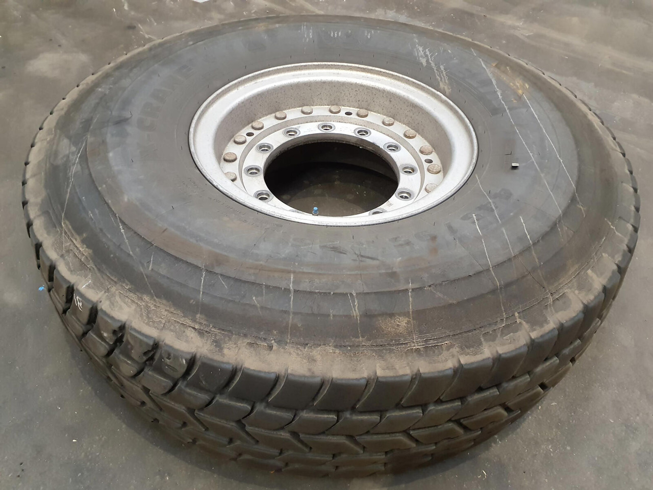 Grove Wheel 445/95R25 12 13.4 2p alu - Πλήρης τροχός για Γερανός: φωτογραφία 2 Grove Wheel 445/95R25 12 13.4 2p alu - Πλήρης τροχός για Γερανός: φωτογραφία 2