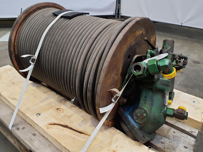 Krupp 70 GMT/AT winch - Γερανός παπαγάλος: φωτογραφία 2 Krupp 70 GMT/AT winch - Γερανός παπαγάλος: φωτογραφία 2