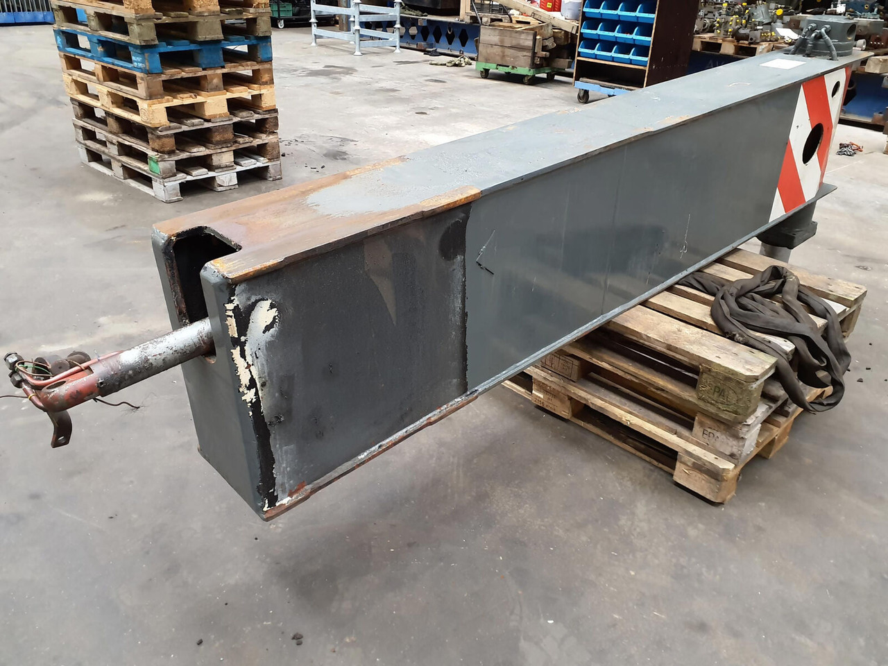 Krupp 70 GMT outriggerbeam rear complete - Ανάρτηση για Τηλεσκοπικός γερανός: φωτογραφία 3 Krupp 70 GMT outriggerbeam rear complete - Ανάρτηση για Τηλεσκοπικός γερανός: φωτογραφία 3