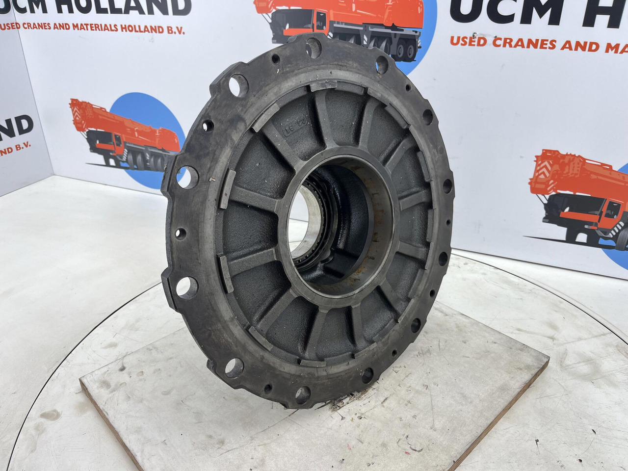 Krupp KMK 3045 Megatrak wheel hub - Πλήμνης για Κατασκευή μηχανήματα: φωτογραφία 2 Krupp KMK 3045 Megatrak wheel hub - Πλήμνης για Κατασκευή μηχανήματα: φωτογραφία 2