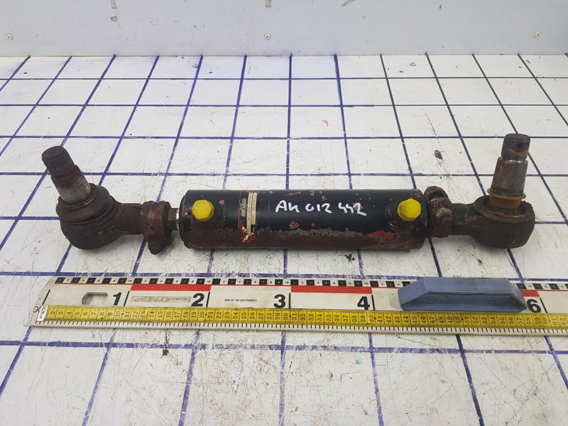 Krupp KMK 3045 steering cylinder - Υδραυλικός κύλινδρος για Γερανός: φωτογραφία 1 Krupp KMK 3045 steering cylinder - Υδραυλικός κύλινδρος για Γερανός: φωτογραφία 1