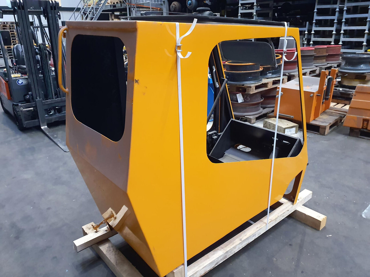 Krupp KMK 5100 upper cabin - Καμπίνα για Τηλεσκοπικός γερανός: φωτογραφία 3 Krupp KMK 5100 upper cabin - Καμπίνα για Τηλεσκοπικός γερανός: φωτογραφία 3