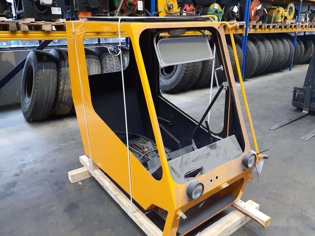 Krupp KMK 5100 upper cabin - Καμπίνα για Τηλεσκοπικός γερανός: φωτογραφία 2 Krupp KMK 5100 upper cabin - Καμπίνα για Τηλεσκοπικός γερανός: φωτογραφία 2
