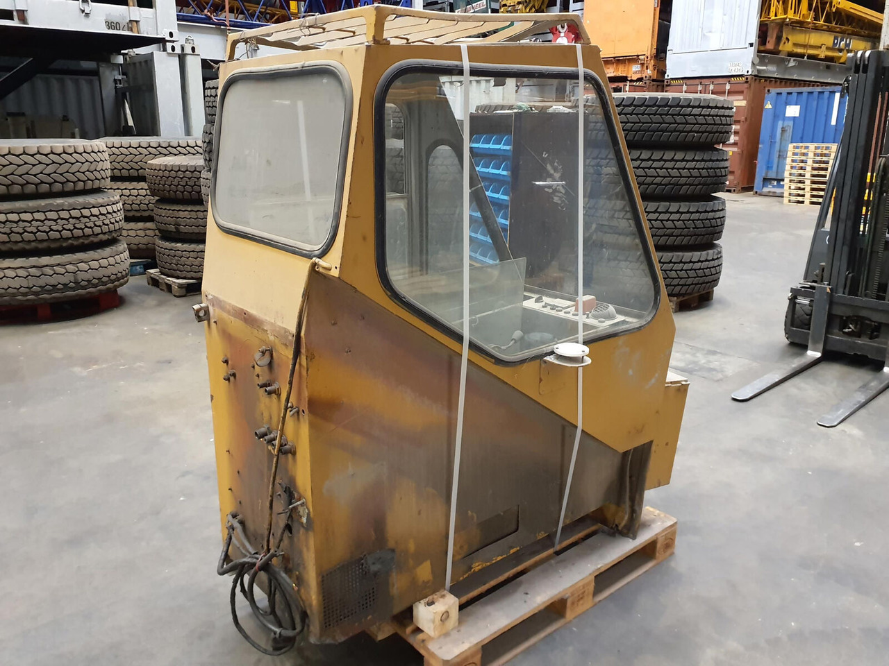 Liebherr LT 1120 upper cabin - Καμπίνα για Τηλεσκοπικός γερανός: φωτογραφία 3 Liebherr LT 1120 upper cabin - Καμπίνα για Τηλεσκοπικός γερανός: φωτογραφία 3