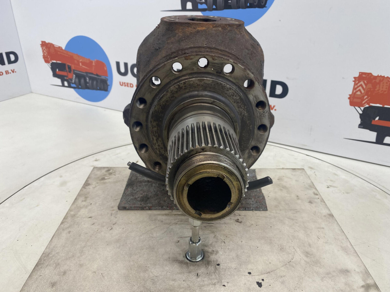 Liebherr LTM 1025 Steering knuckle 16 holes axle 1 - Ακραξόνιο για Τηλεσκοπικός γερανός: φωτογραφία 2 Liebherr LTM 1025 Steering knuckle 16 holes axle 1 - Ακραξόνιο για Τηλεσκοπικός γερανός: φωτογραφία 2