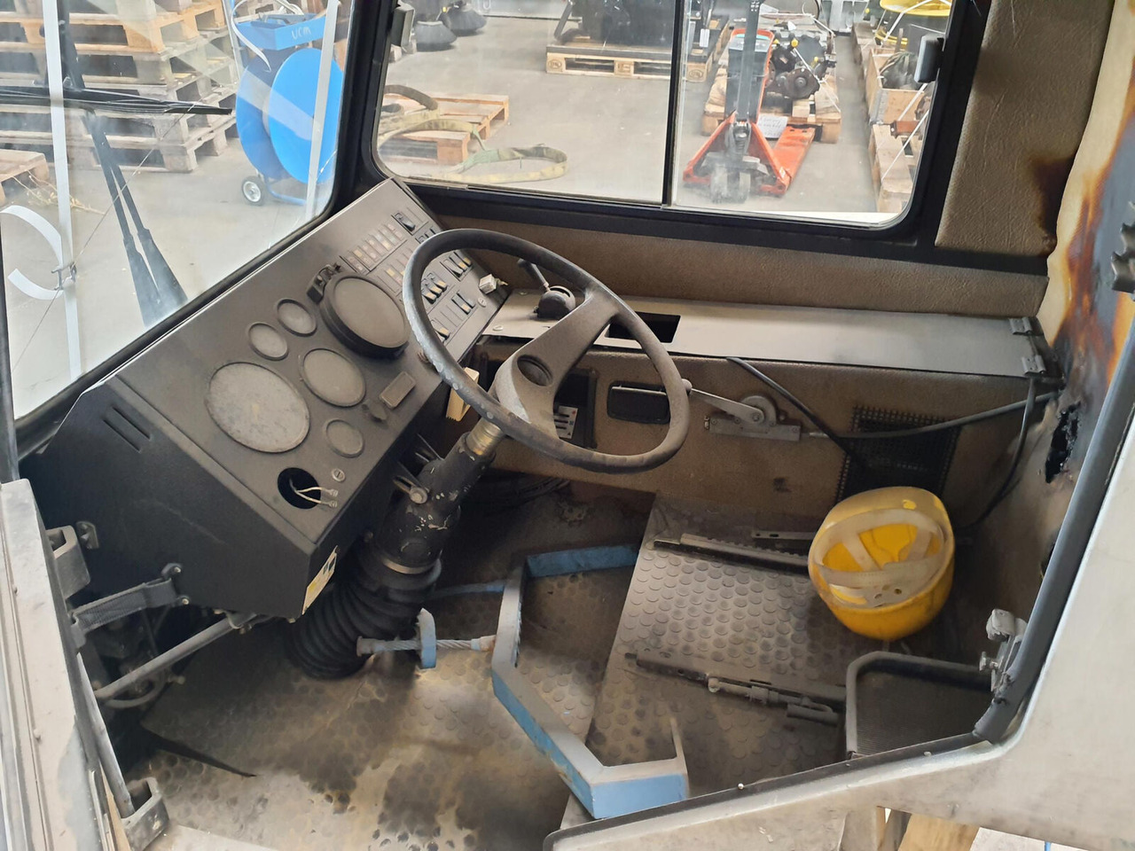 Liebherr LTM 1035/3 lower cabin - Καμπίνα για Τηλεσκοπικός γερανός: φωτογραφία 5 Liebherr LTM 1035/3 lower cabin - Καμπίνα για Τηλεσκοπικός γερανός: φωτογραφία 5