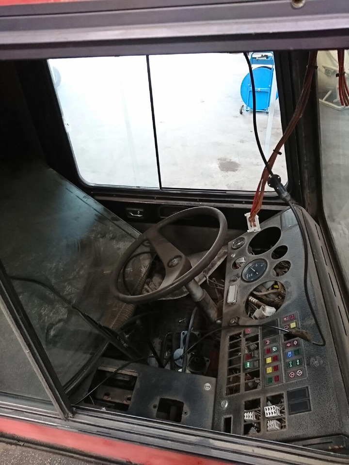 Liebherr LTM 1035 lower cabin - Καμπίνα για Τηλεσκοπικός γερανός: φωτογραφία 4 Liebherr LTM 1035 lower cabin - Καμπίνα για Τηλεσκοπικός γερανός: φωτογραφία 4