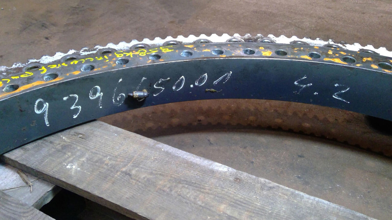 Liebherr LTM 1045-3.1 slew ring - Περιστροφική πλάκα για Τηλεσκοπικός γερανός: φωτογραφία 3 Liebherr LTM 1045-3.1 slew ring - Περιστροφική πλάκα για Τηλεσκοπικός γερανός: φωτογραφία 3