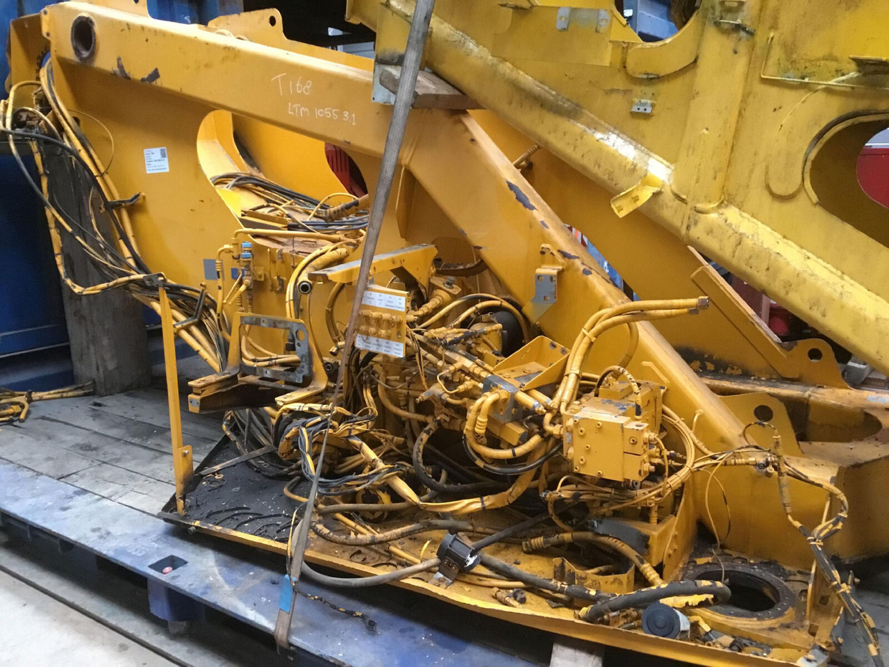 Liebherr LTM 1055-3.2 a frame - Πλαίσιο/ Σασί για Τηλεσκοπικός γερανός: φωτογραφία 2 Liebherr LTM 1055-3.2 a frame - Πλαίσιο/ Σασί για Τηλεσκοπικός γερανός: φωτογραφία 2
