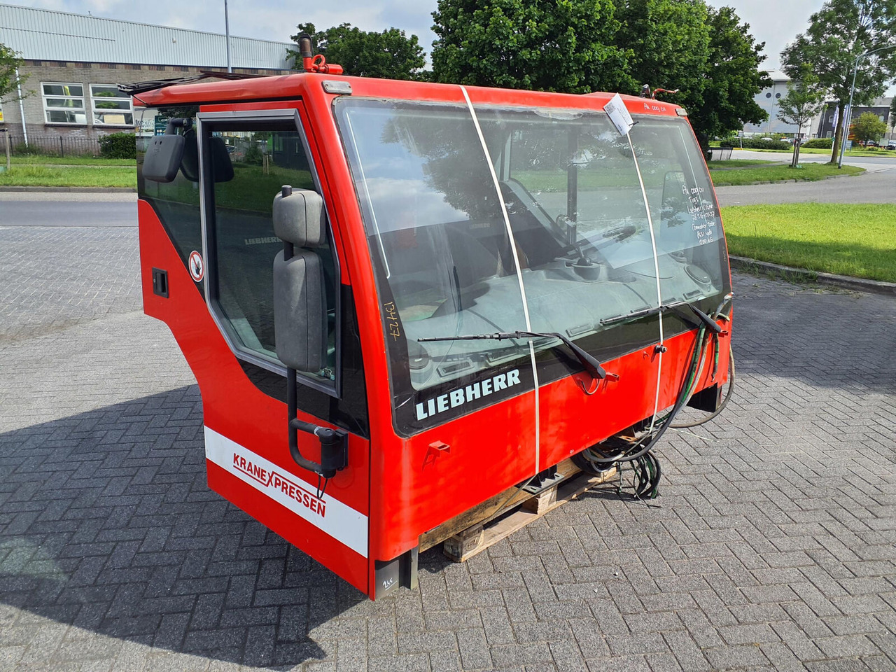 Liebherr LTM 1060-2 lower cabin - Καμπίνα για Τηλεσκοπικός γερανός: φωτογραφία 2 Liebherr LTM 1060-2 lower cabin - Καμπίνα για Τηλεσκοπικός γερανός: φωτογραφία 2