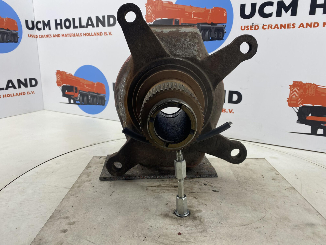 Liebherr LTM 1060 Steering knuckle axle 1 and 2 - Ακραξόνιο για Τηλεσκοπικός γερανός: φωτογραφία 2 Liebherr LTM 1060 Steering knuckle axle 1 and 2 - Ακραξόνιο για Τηλεσκοπικός γερανός: φωτογραφία 2