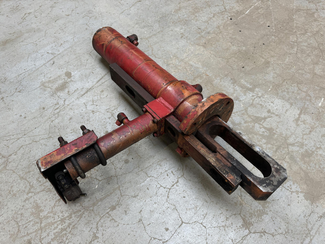 Liebherr LTM 1060 counterweight cylinder - Υδραυλικός κύλινδρος για Τηλεσκοπικός γερανός: φωτογραφία 4 Liebherr LTM 1060 counterweight cylinder - Υδραυλικός κύλινδρος για Τηλεσκοπικός γερανός: φωτογραφία 4