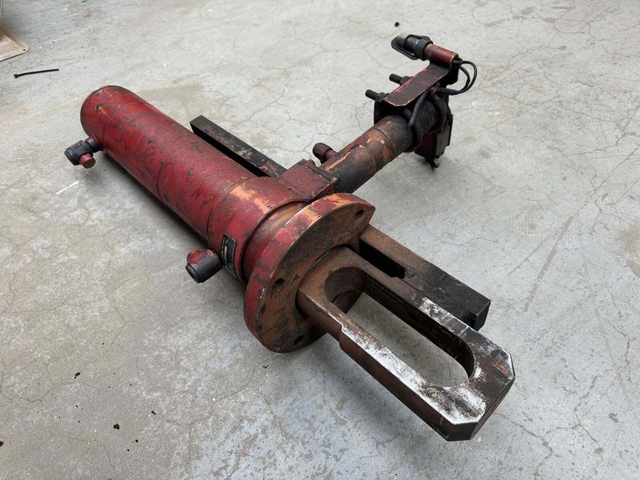 Liebherr LTM 1060 counterweight cylinder - Υδραυλικός κύλινδρος για Τηλεσκοπικός γερανός: φωτογραφία 3 Liebherr LTM 1060 counterweight cylinder - Υδραυλικός κύλινδρος για Τηλεσκοπικός γερανός: φωτογραφία 3